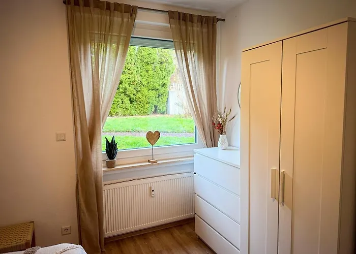 Appartement Und Sonne - Moderne Eg-wohnung Mit Balkon