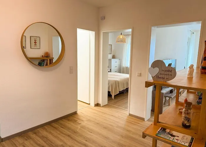 Und Sonne - Moderne Eg-wohnung Mit Balkon