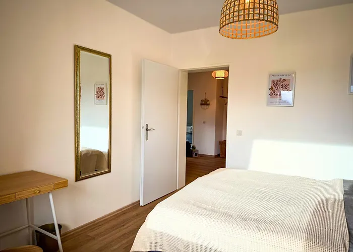 Und Sonne - Moderne Eg-wohnung Mit Balkon *