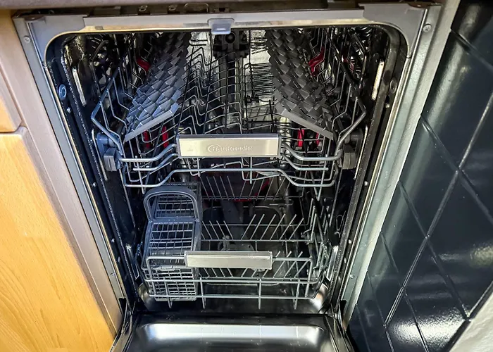 Und Sonne - Moderne Eg-wohnung Mit Balkon